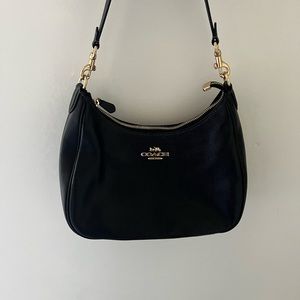 COACH Teri Black Leather Gold Logo Zip Crossbody Leather Shoulder Bag
